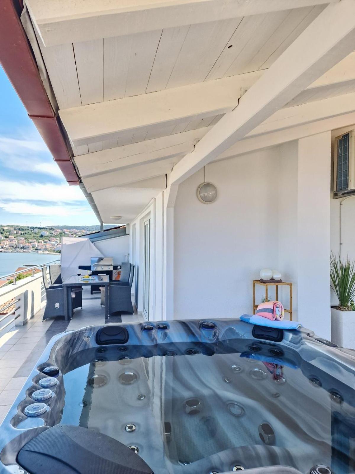 Luxury Apartments Silva With Sea View 奥库格哥恩基 外观 照片