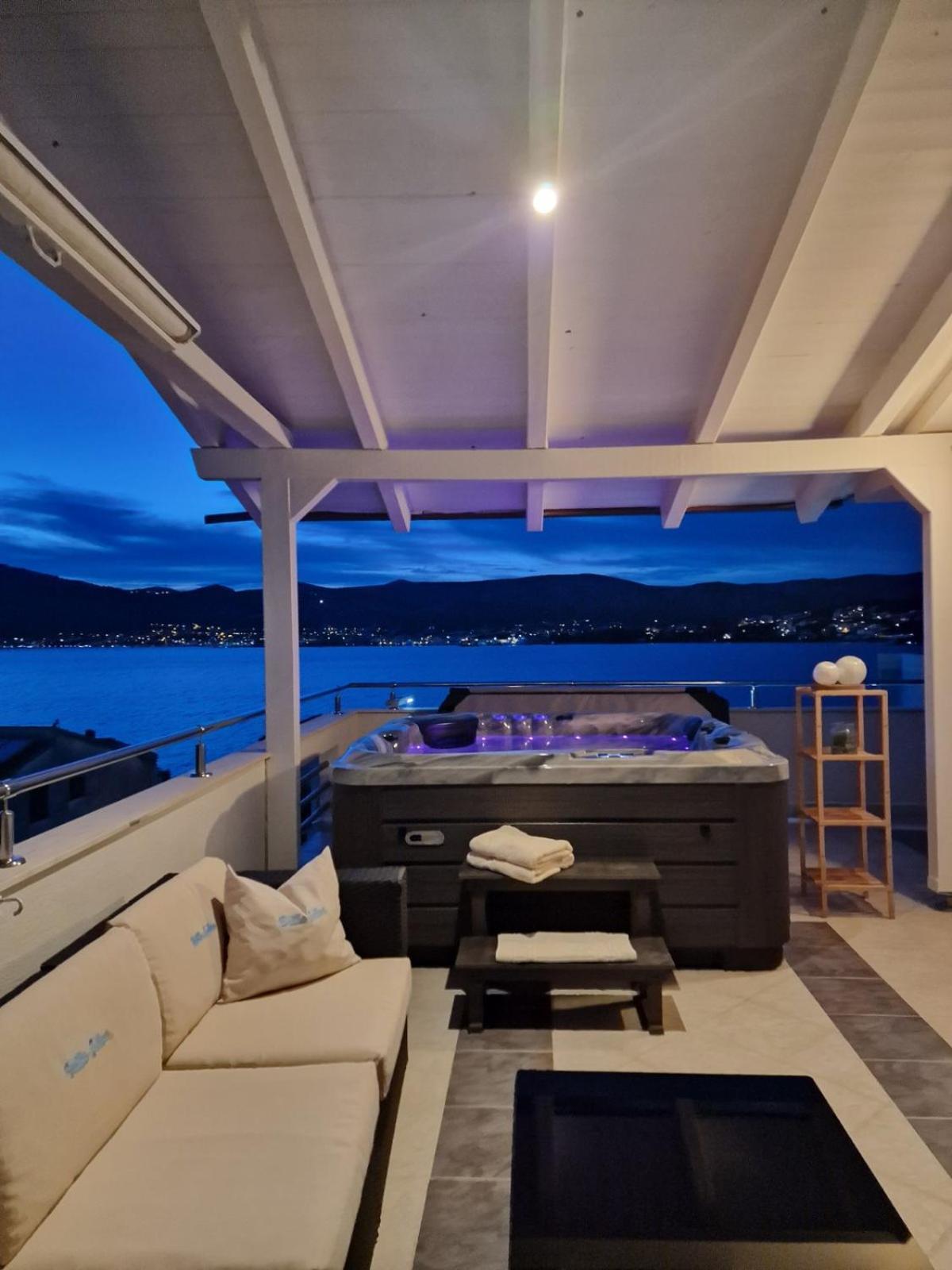 Luxury Apartments Silva With Sea View 奥库格哥恩基 外观 照片