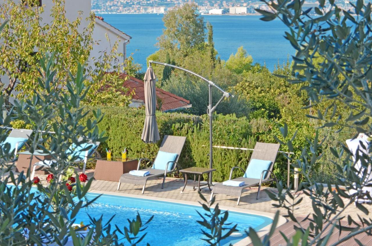 Luxury Apartments Silva With Sea View 奥库格哥恩基 外观 照片